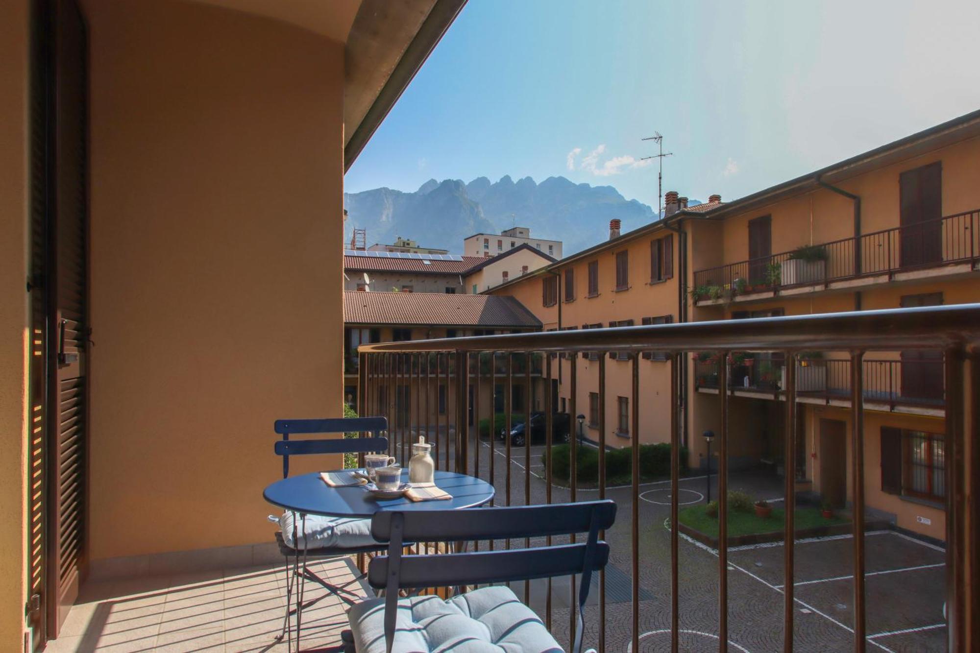 Casa Ardo Wifi & Free Parking In Lecco Center Daire Dış mekan fotoğraf